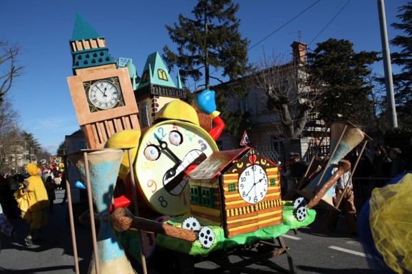 Xe ora che se trovemo e i 50 anni del Carnevale carsico festeggemo