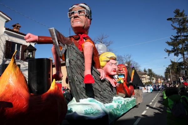 Lasciate ogne speranza, voi che VOLETE LAVORARE!