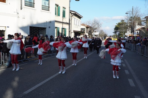 »CAMILLO BORGANA & MAJORETTES FURLANUTES« di Madrisio di Fagagna