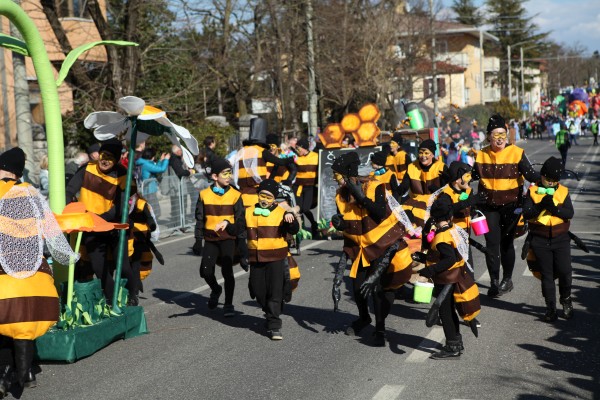 Poche ma bone, siamo un milione (Ferlugi - Piščanci)