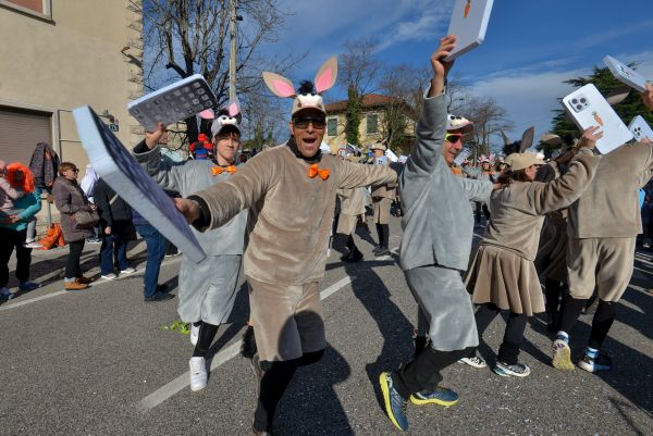 A.I., A.I., A.I., l'intelligenza artificiale avanza il cervello con gli asini va in vacanza